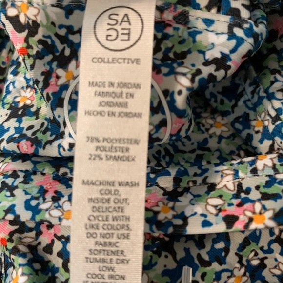 SAGE Collective 2 Piece workout Bralette & Shorts Set Floral XS - Picture 6 of 7